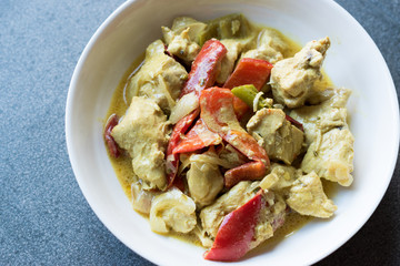 Butter Chicken with Curry Suace Murgh Makhani with Tender breast, Cream, Butter & Honey.
