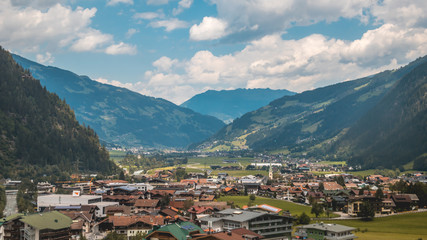 Fototapeta na wymiar Beautiful alpine view at Mayrhofen - Zillertal - Tyrol - Austria