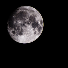 Lune en gros plan, France