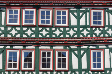 Obraz premium Fachwerkfassade des Historicum Zinnfigurenmuseums in Schmalkalden, Thüringen