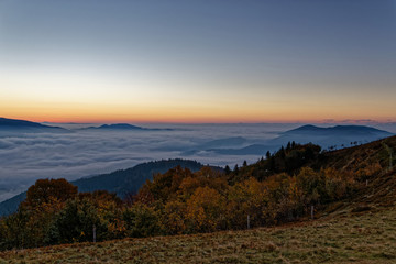 Brouillard dans la vall&eacute;e