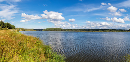 летний пейзаж на берегу уральской реки, Россия, © 7ynp100