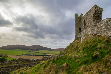 Fototapeta na wymiar Rock of Dunamase, Castle Ruins on a Hill in Ireland