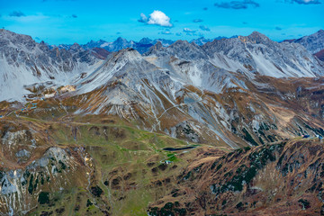 Berge in Sankt Anton, Österreich