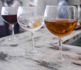 Tres copas diferentes