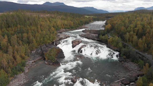 M&radic;&bull;lselvfossen is a powerful waterfall in the north of Norway near Bardufoss in the region Troms. The river M&radic;&bull;lselva drops down over 10 meters, in two steps, with a great power.