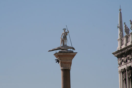 Venice, San Teodoro column