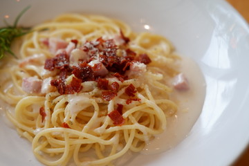 spaghetti carbonara