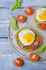 Traditional sandwich with fried bacon