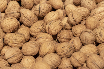 Wallnüsse auf dem Markt