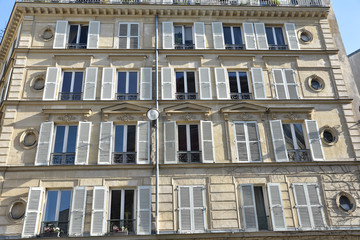 Fototapeta na wymiar Immeuble à Paris, France