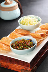 Gold minced lettuce wrap