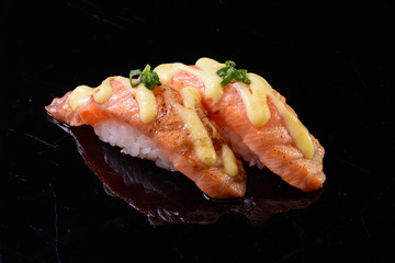 Grilled sauce grilled salmon sushi