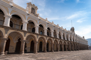 Fototapeta na wymiar Edificio histórico Antigua, Guatemala
