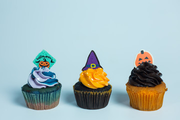 Halloween cupcakes.