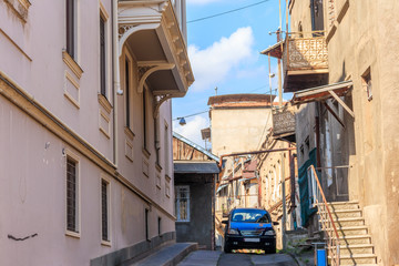 Fototapeta na wymiar Narrow street in old town of Tbilisi, Georgia