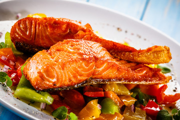 Grilled salmon and vegetables