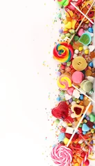 Photo sur Plexiglas Bonbons bonbons avec de la gelée et du sucre. gamme colorée de bonbons et de friandises pour enfants différents.