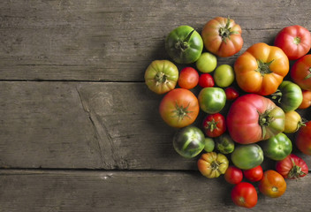 tomatoes, red, yellow , orange, green, healthy food, wooden background