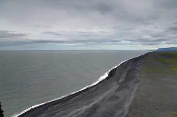 Strand an der Dyrholay, Island