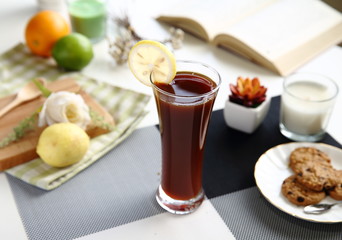 Black tea with lemon