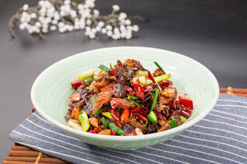 Preserved beef with preserved fish