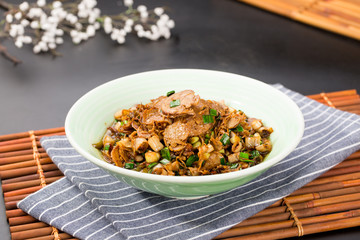Bundled chicken with white pepper