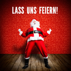 Weihnachtsmann freut sich über Weihnachtsfeier
