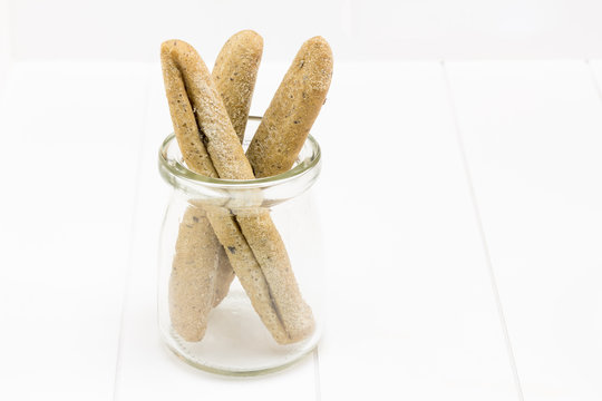 Palitos de pan de aceitunas negras