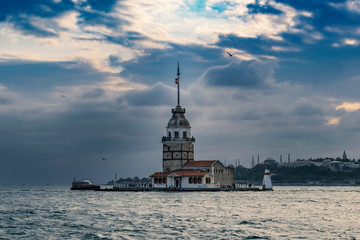Obraz premium Maiden Tower - Kız Kulesi - in Istanbul of Turkey