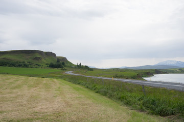 Berglandschaft auf der Fahrt ins isländische Hochland (Landmannalaugar, Þórsmörk) / Süd-Island