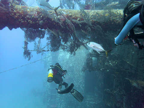 Epave sous marine