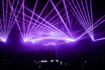 purple laser show - obrazy, fototapety, plakaty