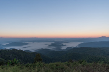 Obraz premium Fog on the mountain in the morning.