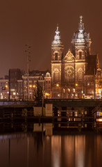 Obraz na płótnie Canvas Amsterdam at night