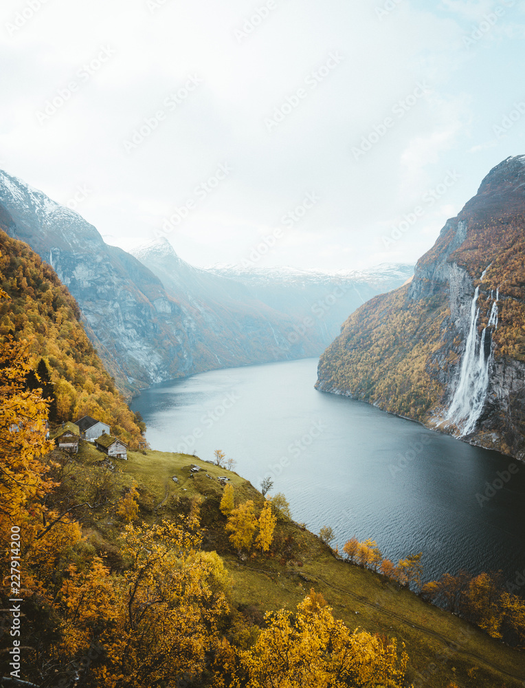 Wall mural The fjord of Geiranger