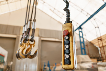 Movement remote control pendant switch for overhead crane in the factory