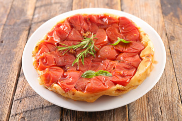 tomato quiche with rosemary