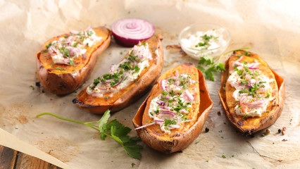 sweet potato with cream and onion