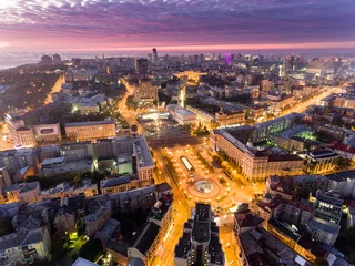 Foto auf Acrylglas Kiew Independence Square. Ukraine. Aerial view of the Independence Monument. Revolution of pride. Orange Revolution. City center. Kyiv.