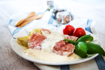 Baked Endives with ham and Bechamel sauce