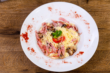Pasta with ham