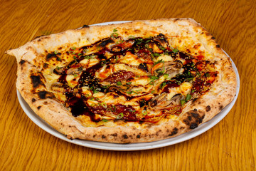 Pizza with eel