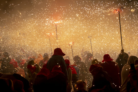 Fototapeta Traditional festive of "correfocs" day