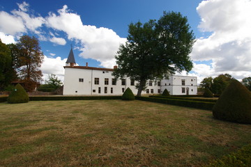Fototapeta na wymiar Le château de la Bastie d'Urfé