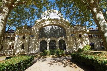 Fototapeta premium Les thermes de Vichy, le hall des Sources