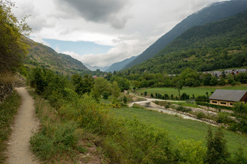 Fototapeta na wymiar The valley of Aran in the Pyrenees, Lleida
