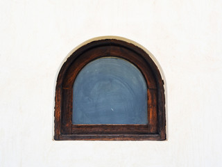Half-round wooden window, close up