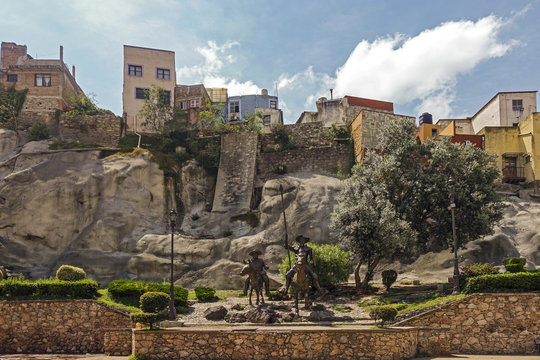 Guanajuato monumento a Don Chisciotte e Sancio Panza