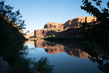 Fototapeta na wymiar Colorado River reflections in Utah USA
